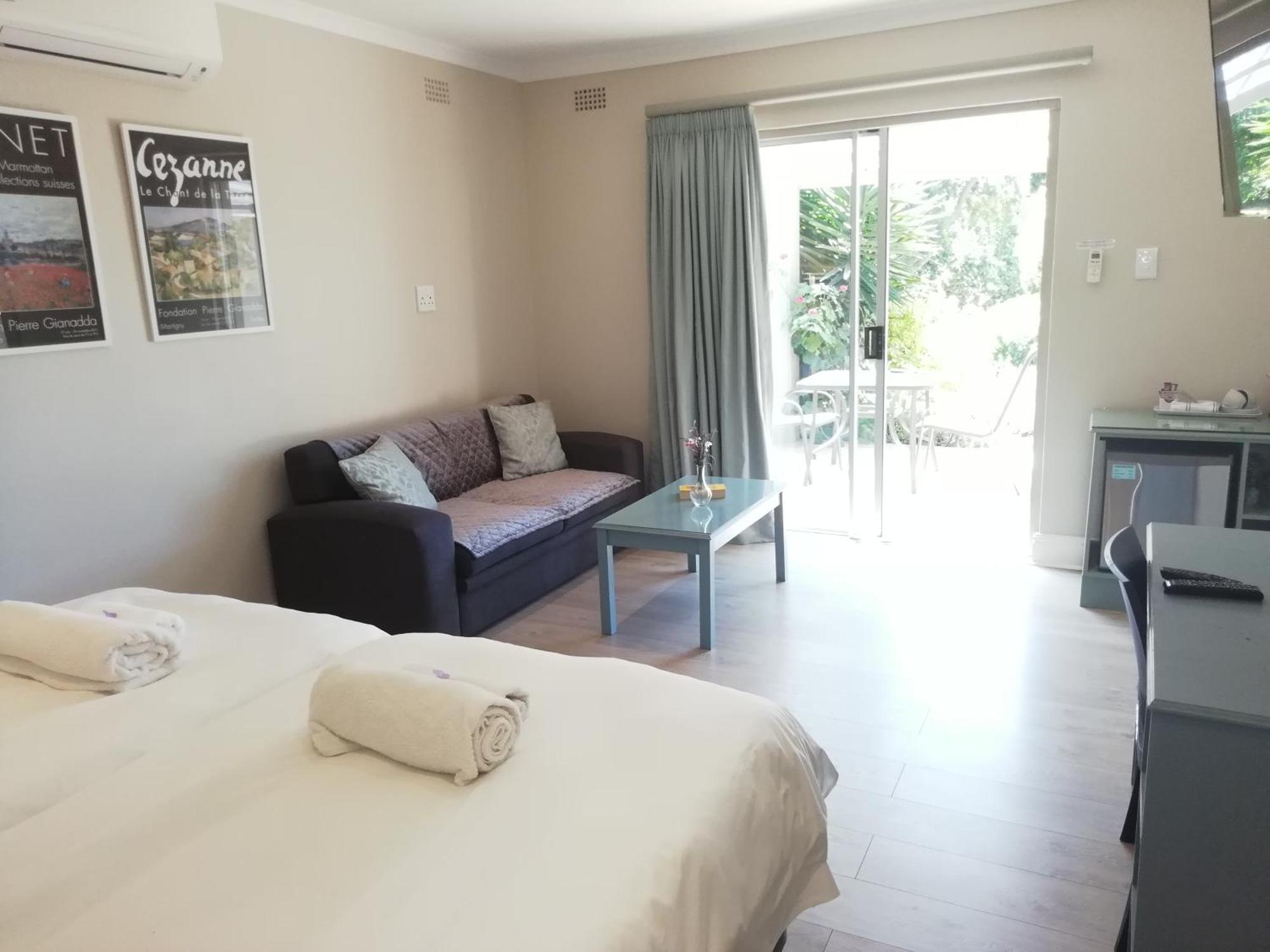 Maroela House Guest Accommodation เบลวิลล์ ภายนอก รูปภาพ