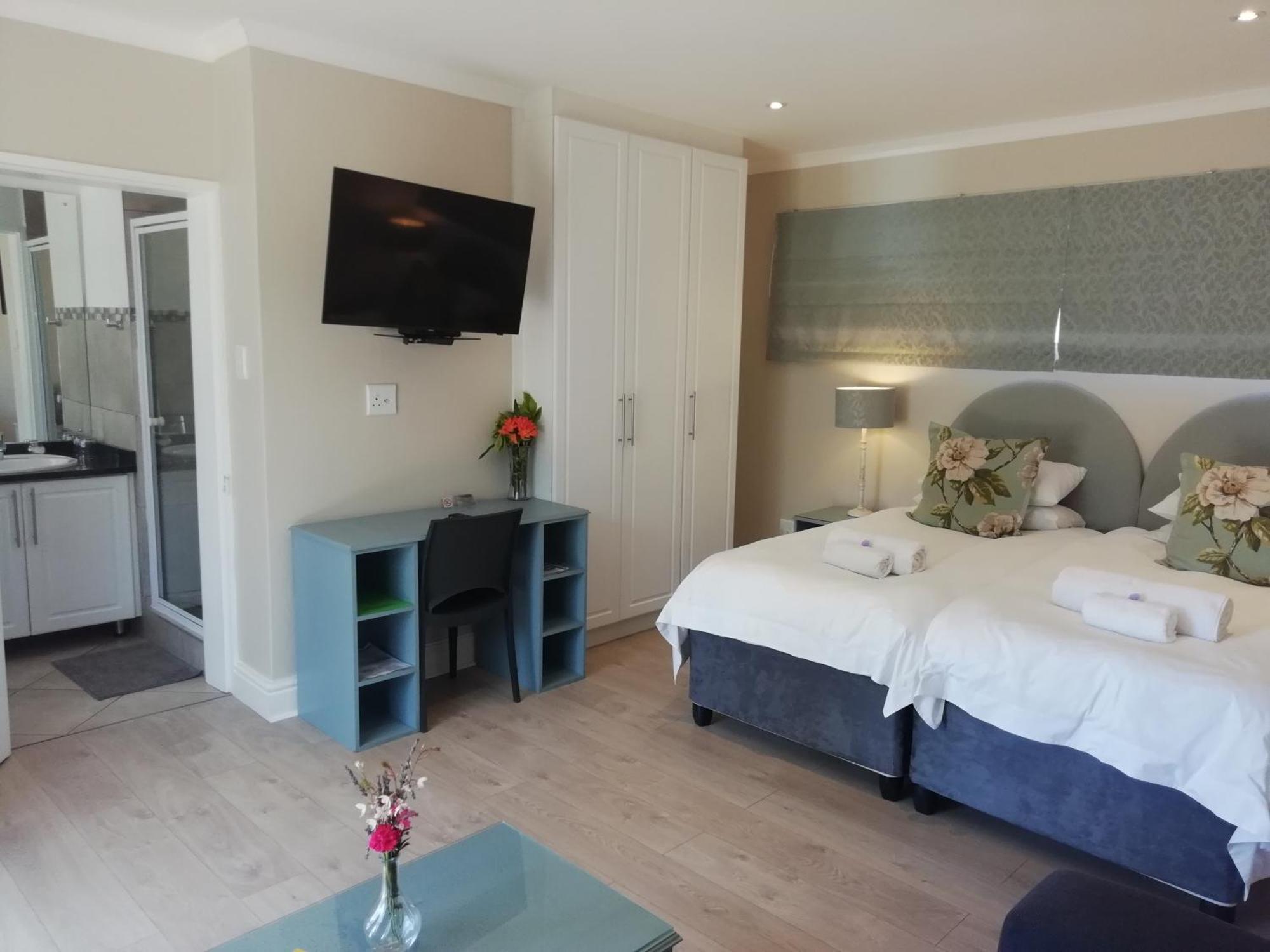 Maroela House Guest Accommodation เบลวิลล์ ภายนอก รูปภาพ