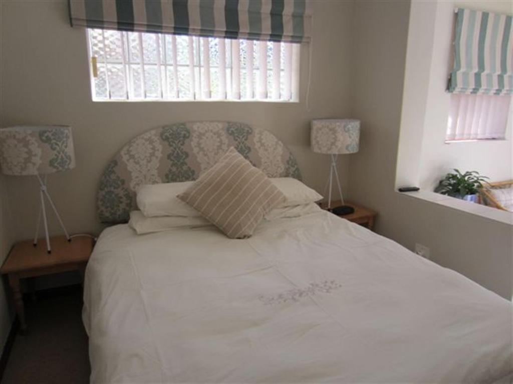 Maroela House Guest Accommodation เบลวิลล์ ห้อง รูปภาพ