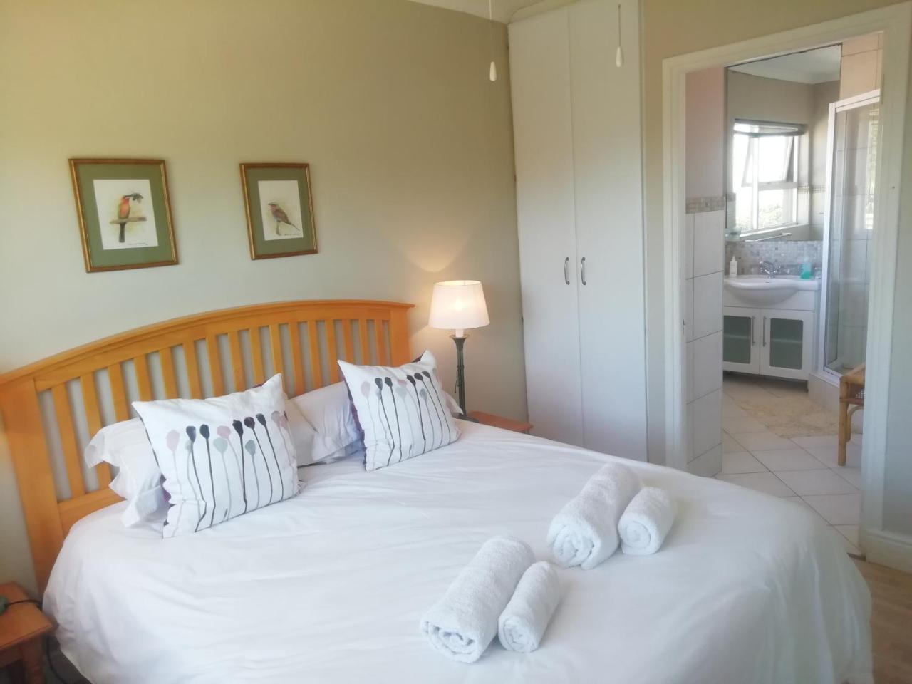 Maroela House Guest Accommodation เบลวิลล์ ภายนอก รูปภาพ